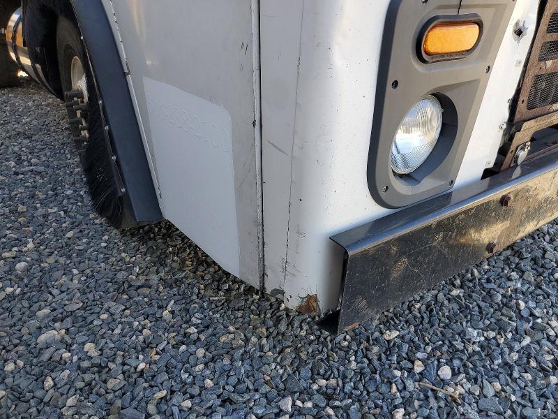 2010 Mack LEU613 Refuse Truck