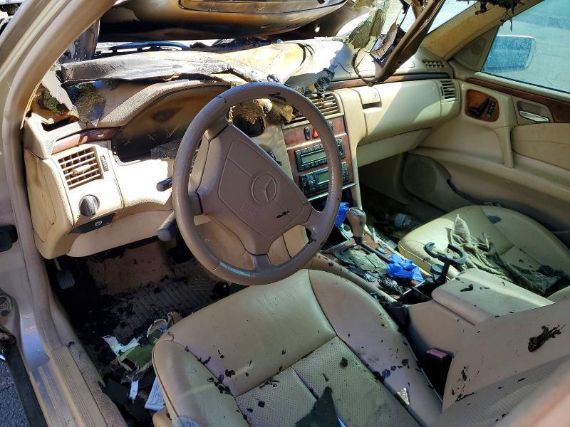 1999 Mercedes-Benz E 320