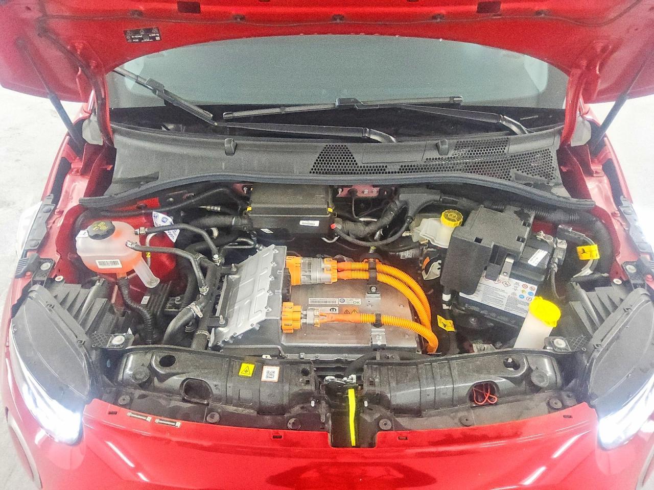 2024 Fiat 500 e red