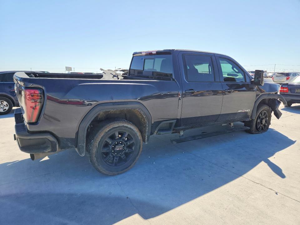 2024 GMC Sierra K2500 AT4