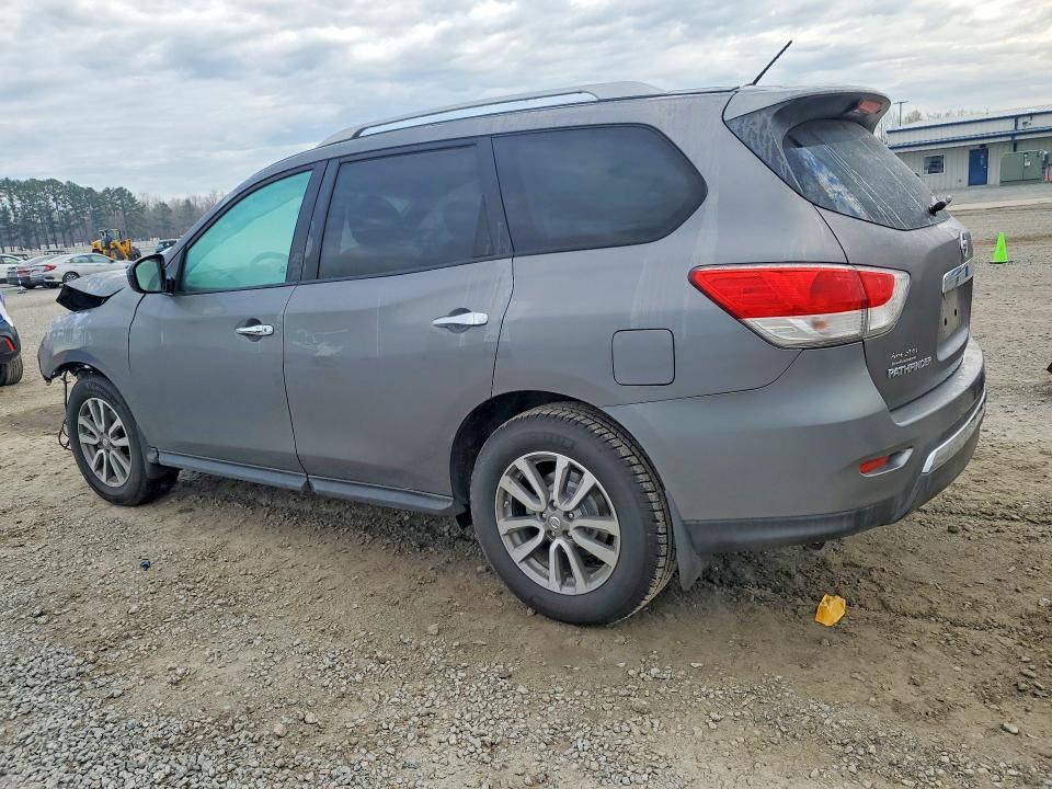 2016 Nissan Pathfinder s