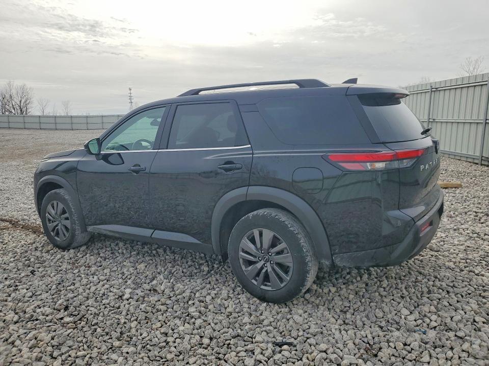 2025 Nissan Pathfinder sv