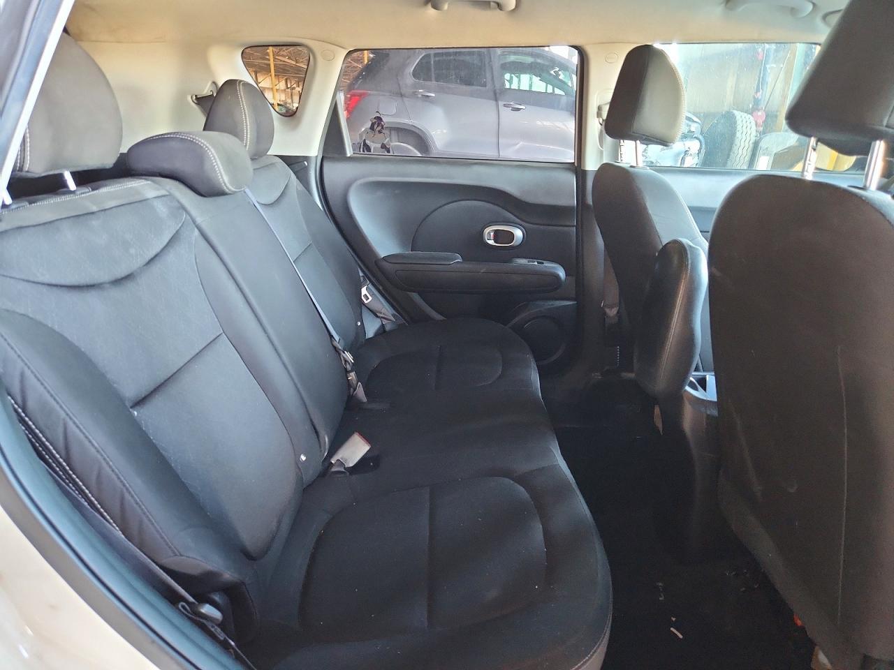 2017 KIA Soul Base