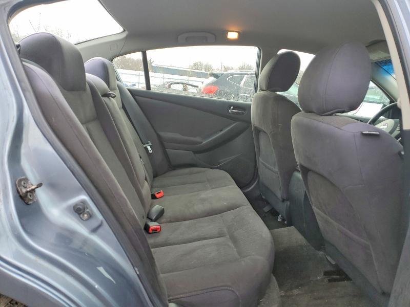 2010 Niss Altima 2.5