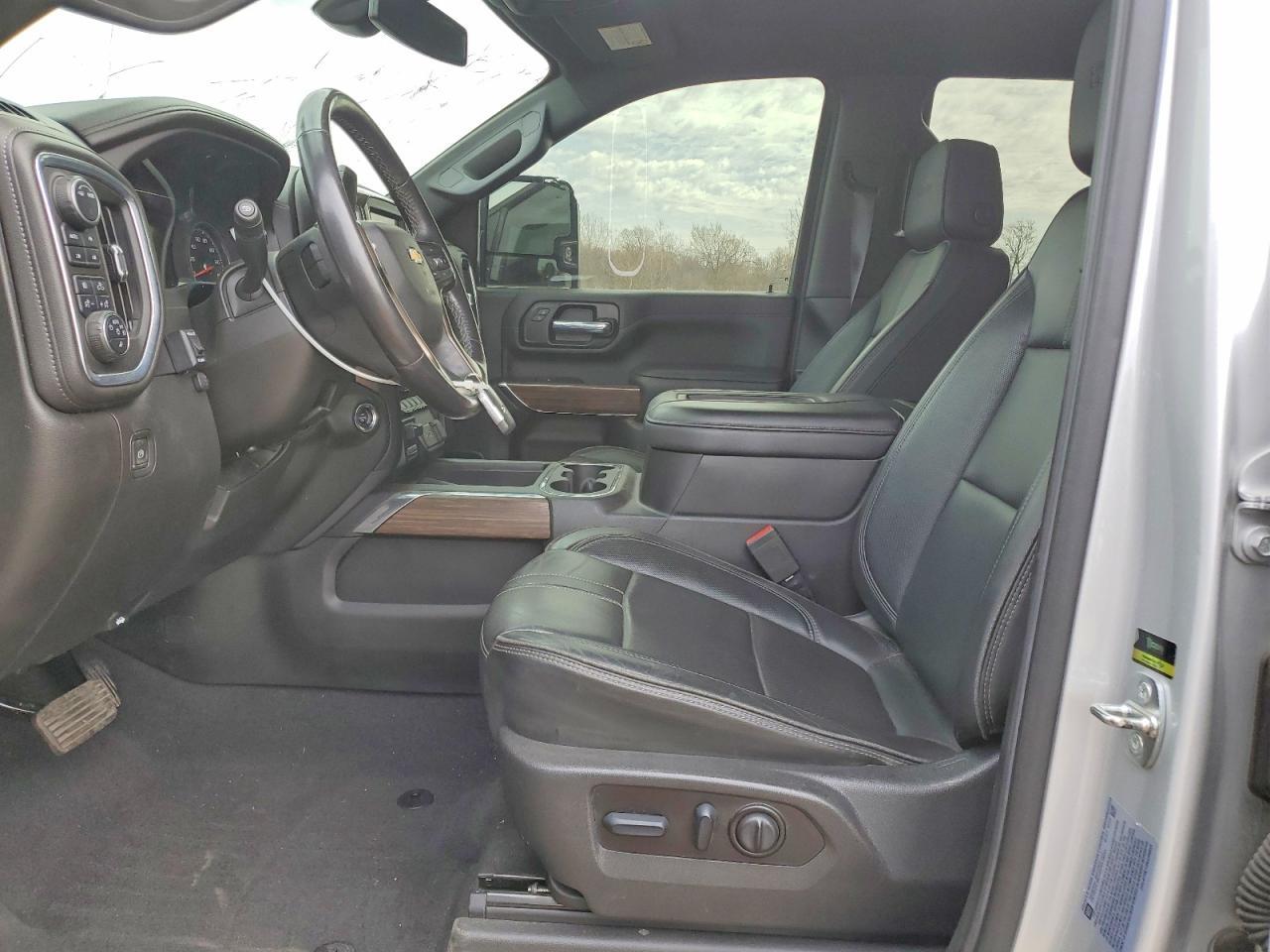 2022 Chevrolet Silverado K2500 High Country