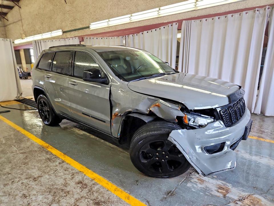 2019 Jeep Grand Cherokee Laredo