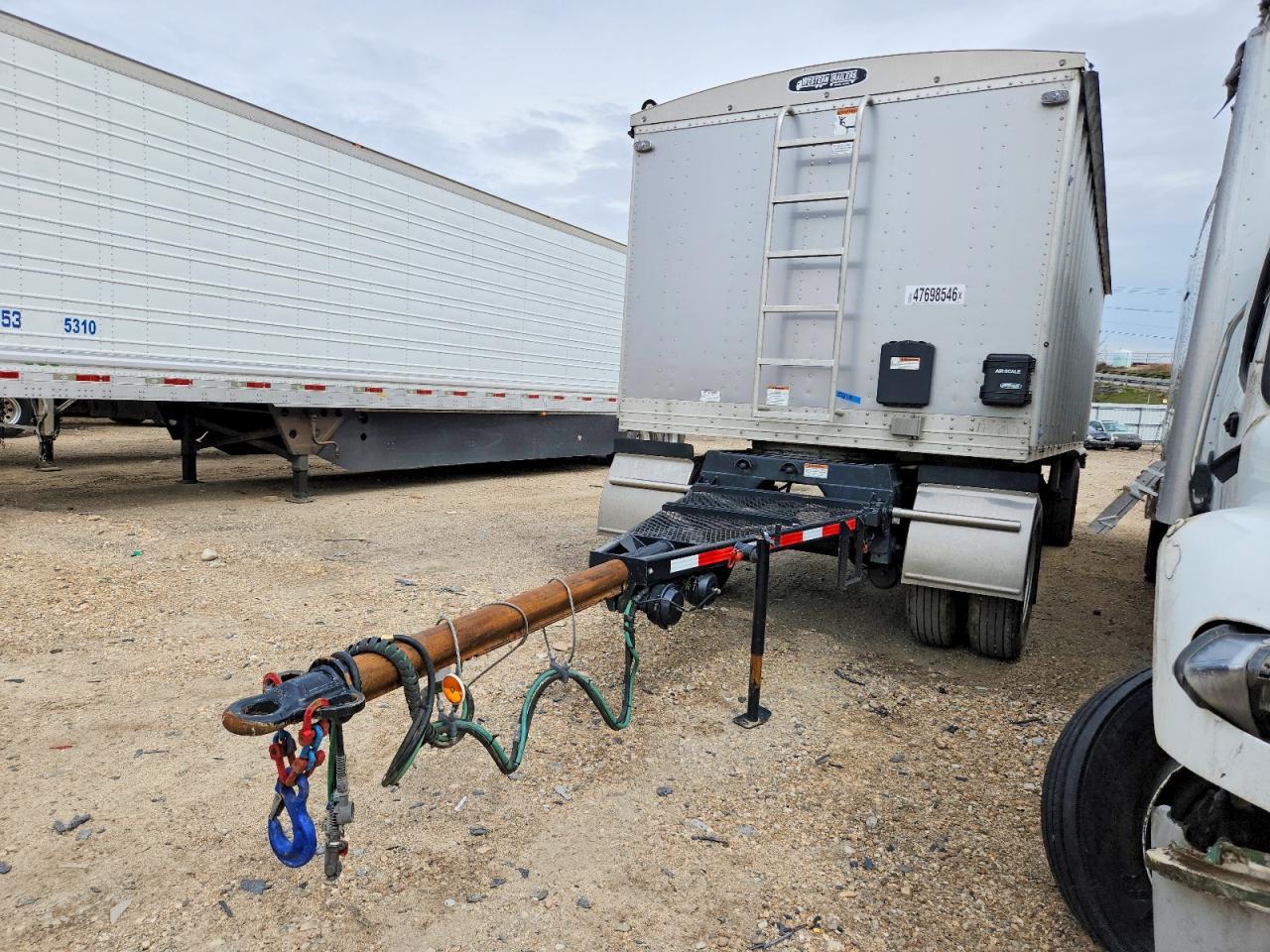 2026 Western Trailers 2026 Western Hopper Bottom Grain Trailer