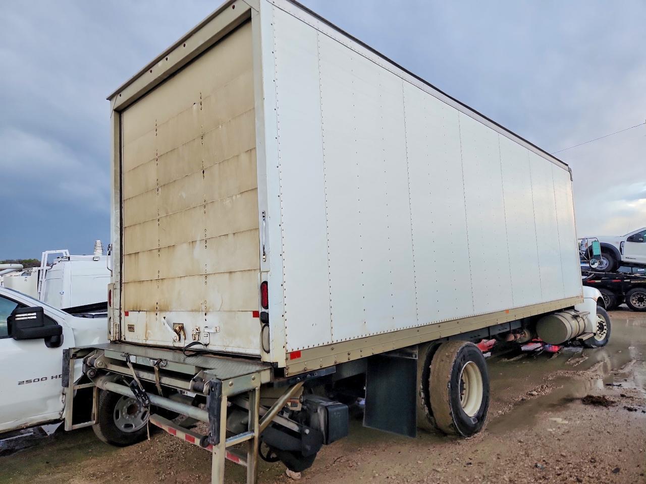 2019 Kenworth 548CH BOX Truck