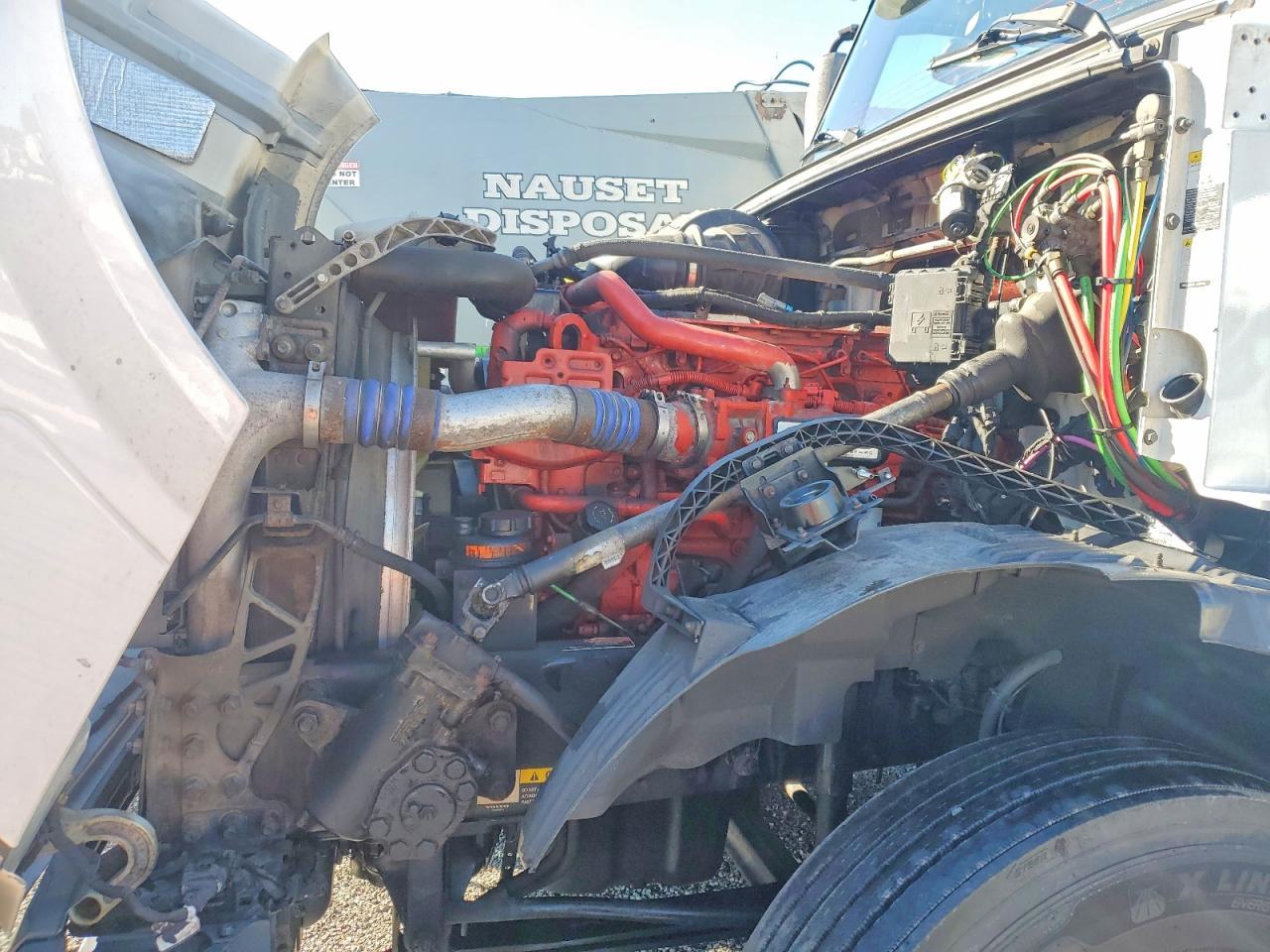 2018 Volvo VNL Semi Truck