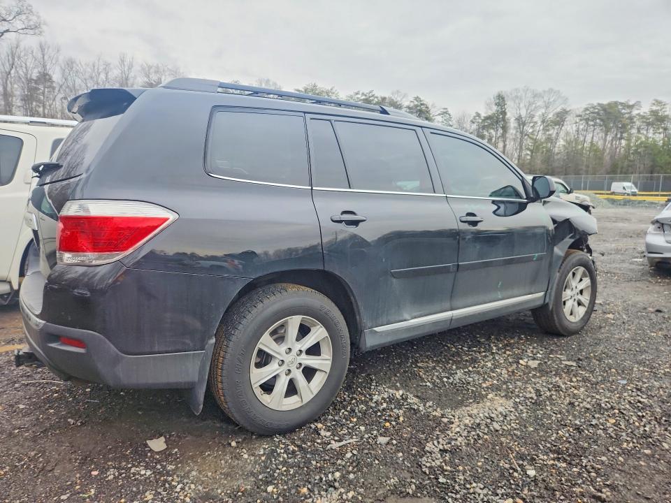 2013 Toyota Highlander se