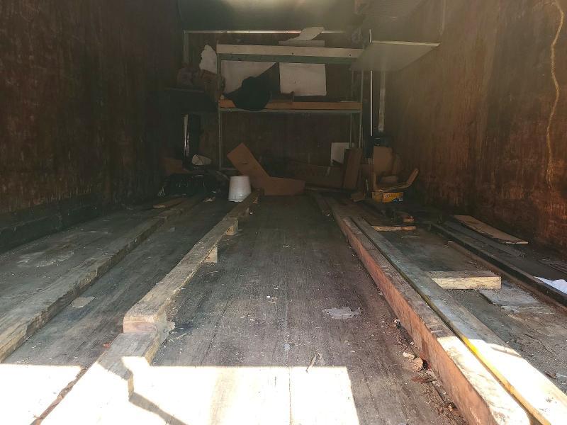 2003 Isuzu Npr box Truck