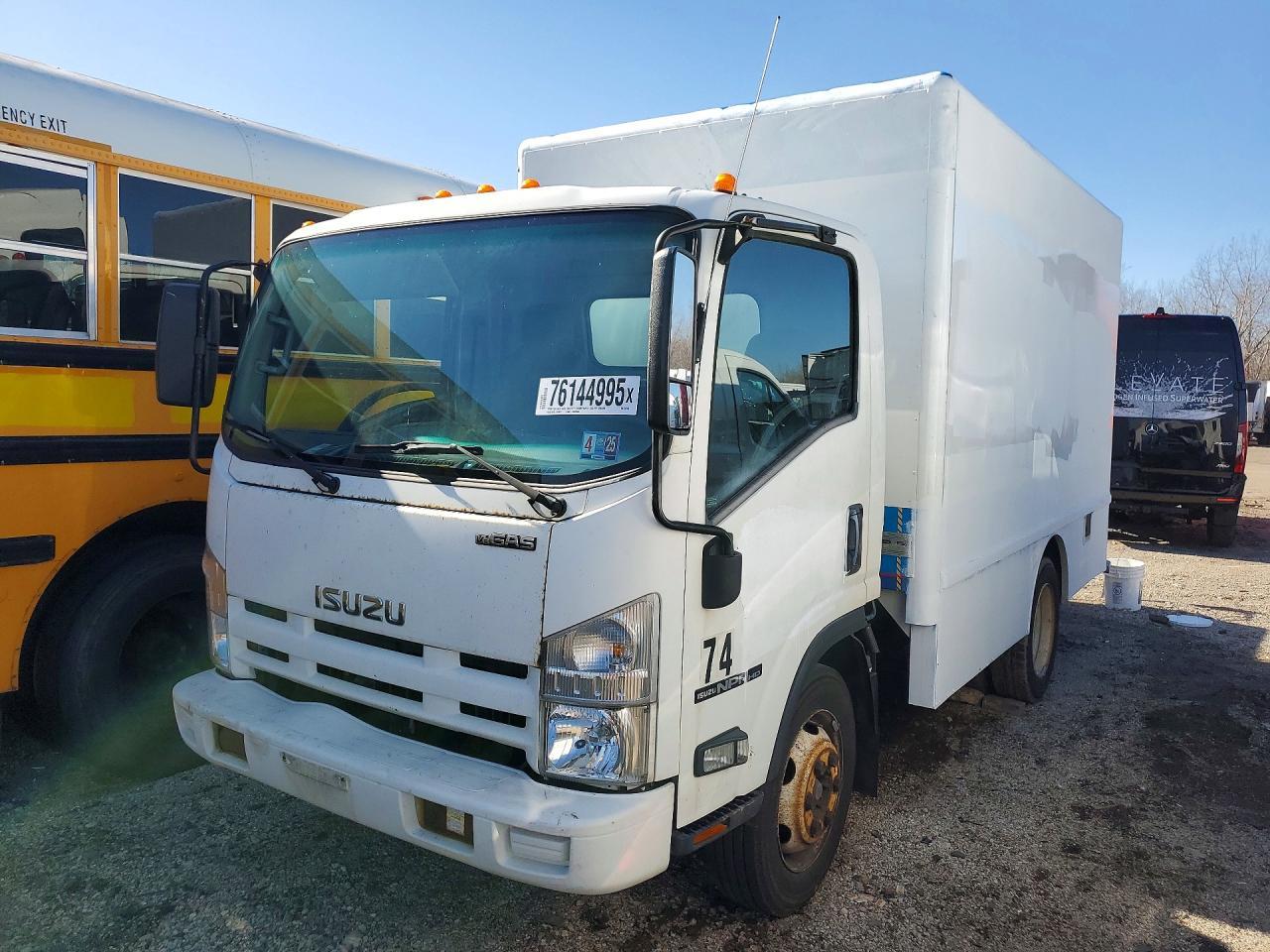 2015 Isuzu 2015 ISU Generic Van