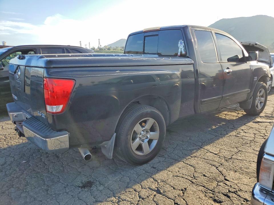 2004 Nissan Titan xe