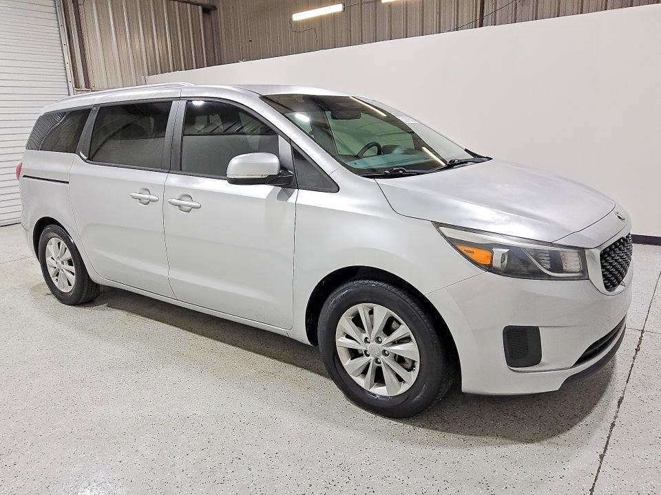 2016 KIA Sedona lx
