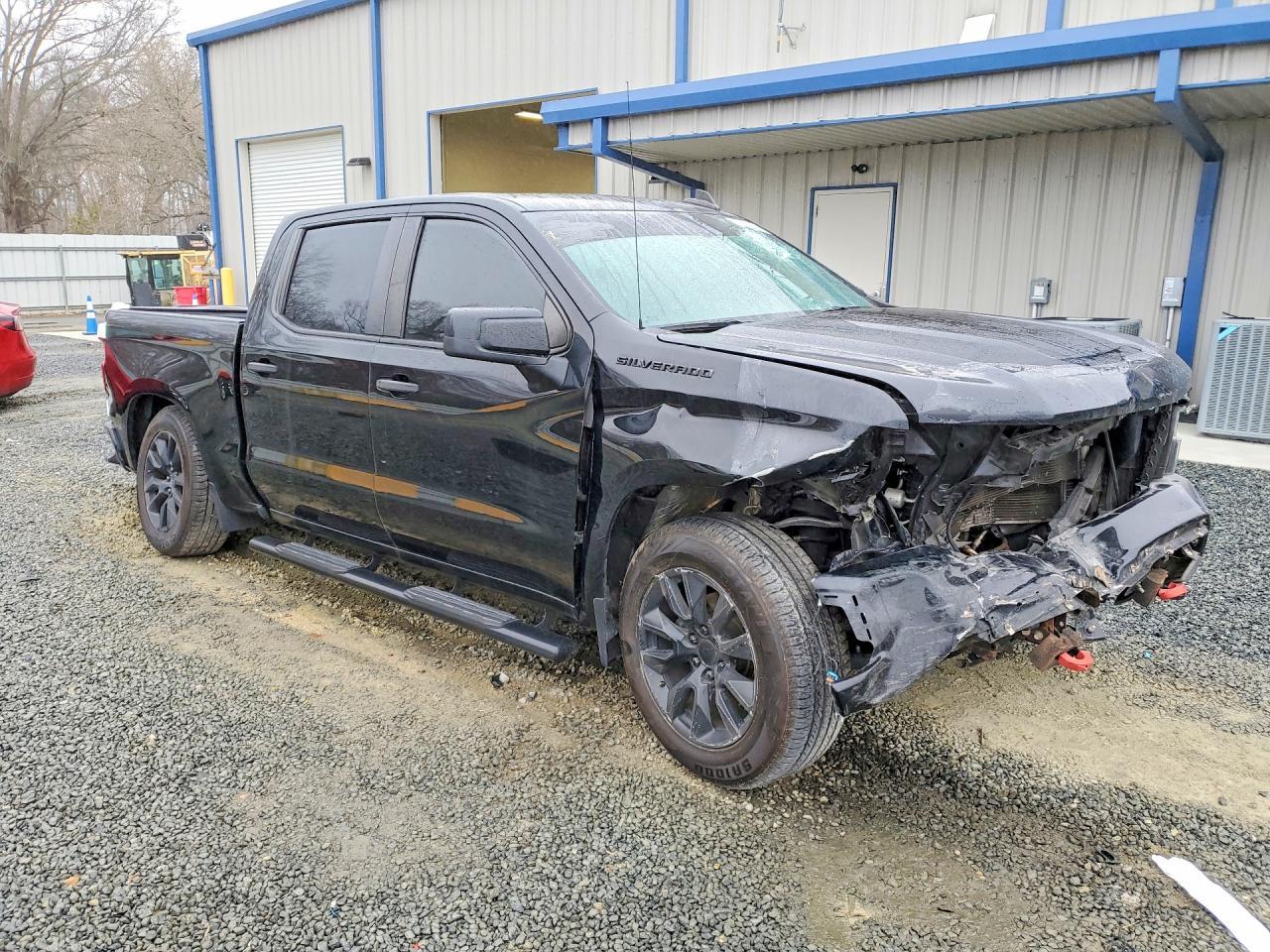 2020 Chevrolet Silverado C1500 Custom