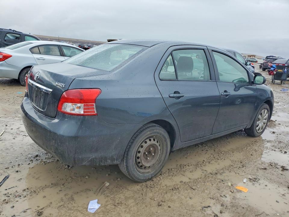 2011 Toyota Yaris Base