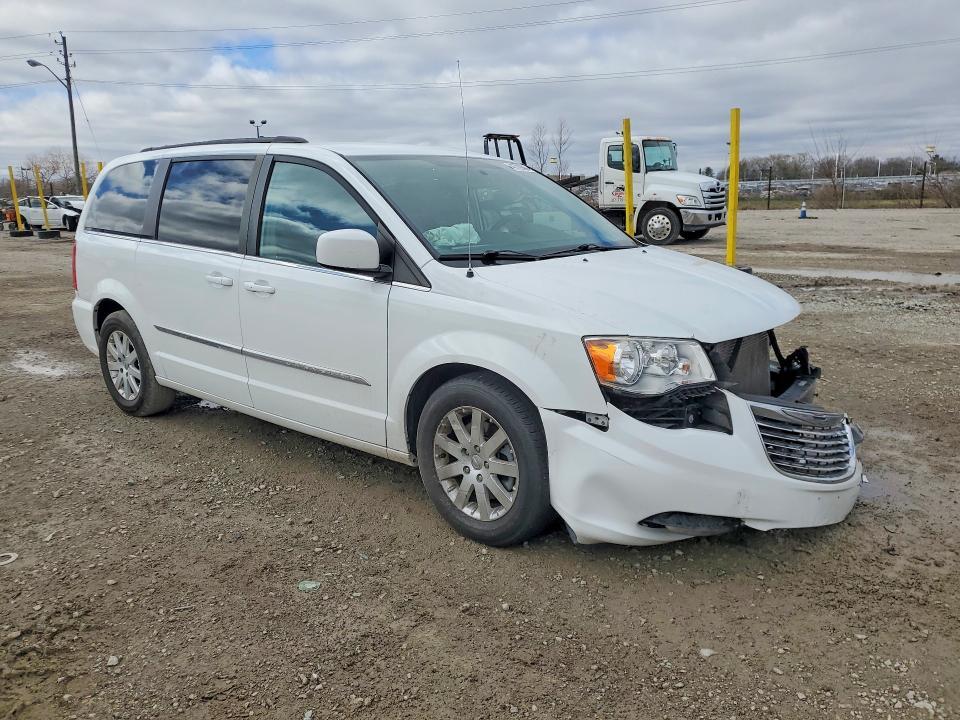2016 Chrysler Town & Country Touring