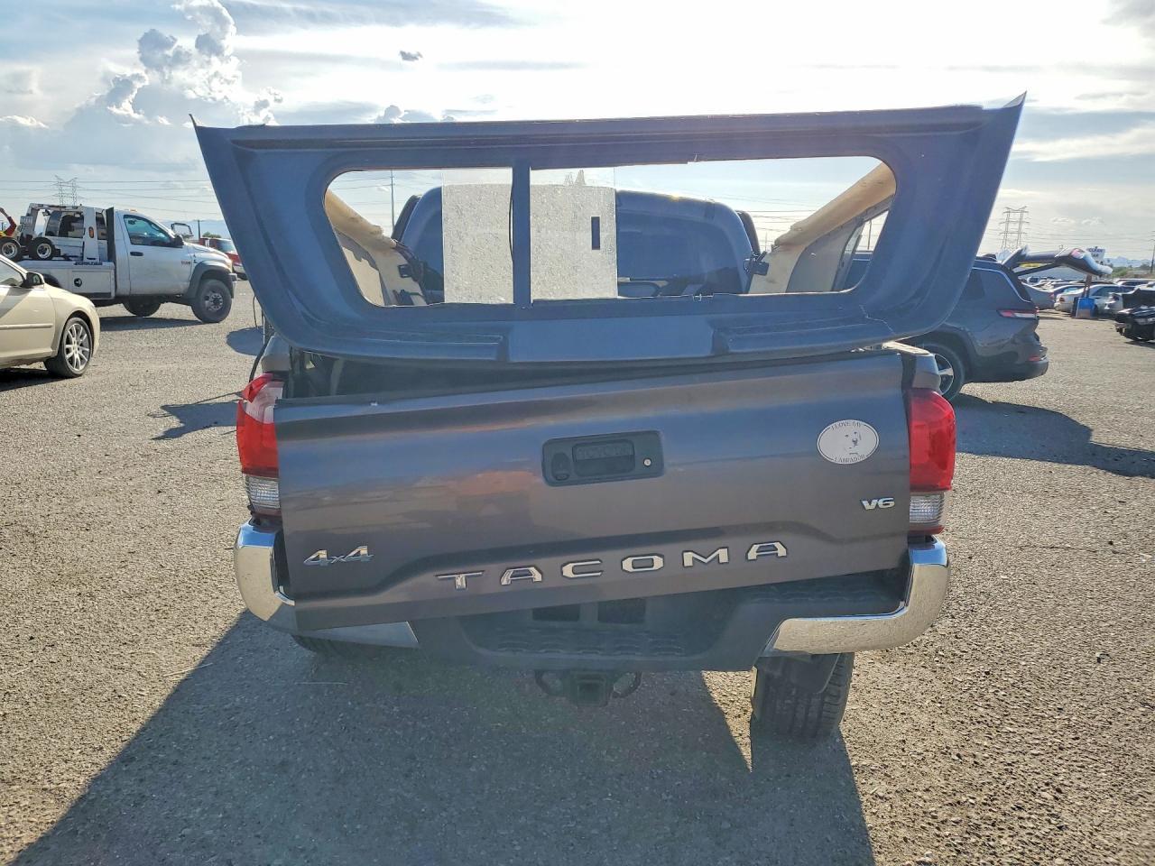 2018 Toyota Tacoma SR5 V6