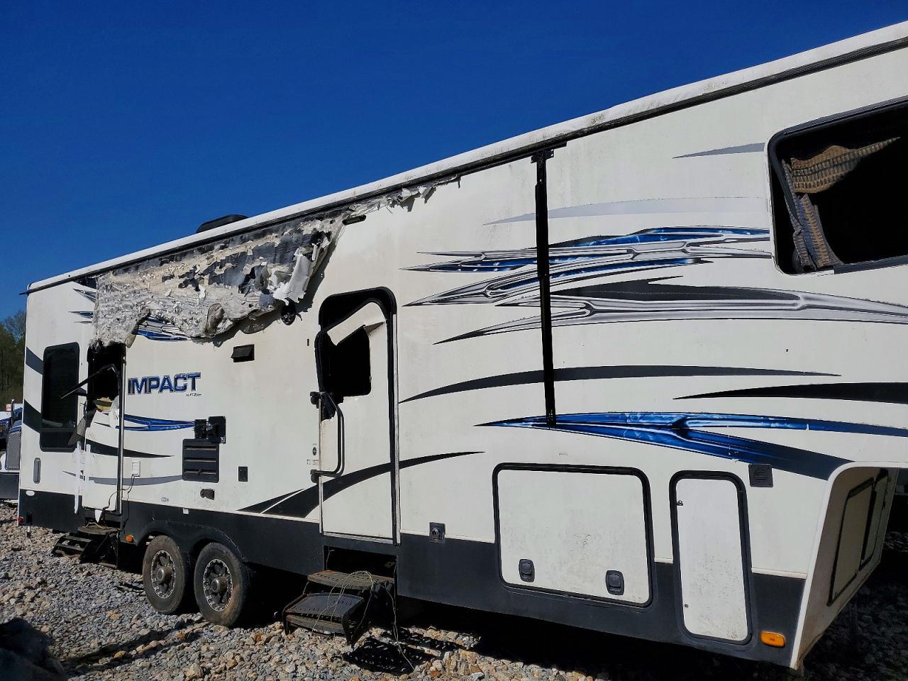 2015 Kutb 2015 Keystone Impact Camper