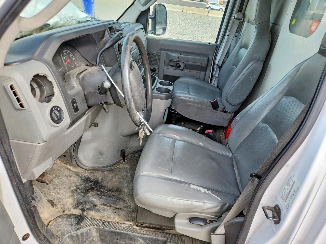 2014 Ford E350 Utility / Service Truck