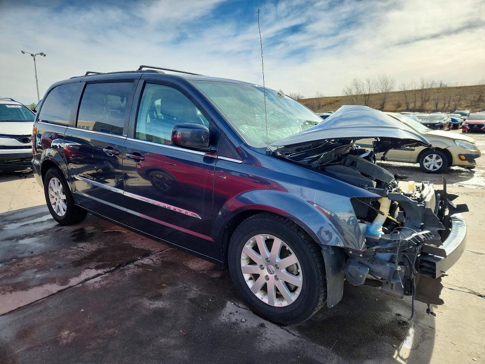 2014 Chrysler Town & Country Touring