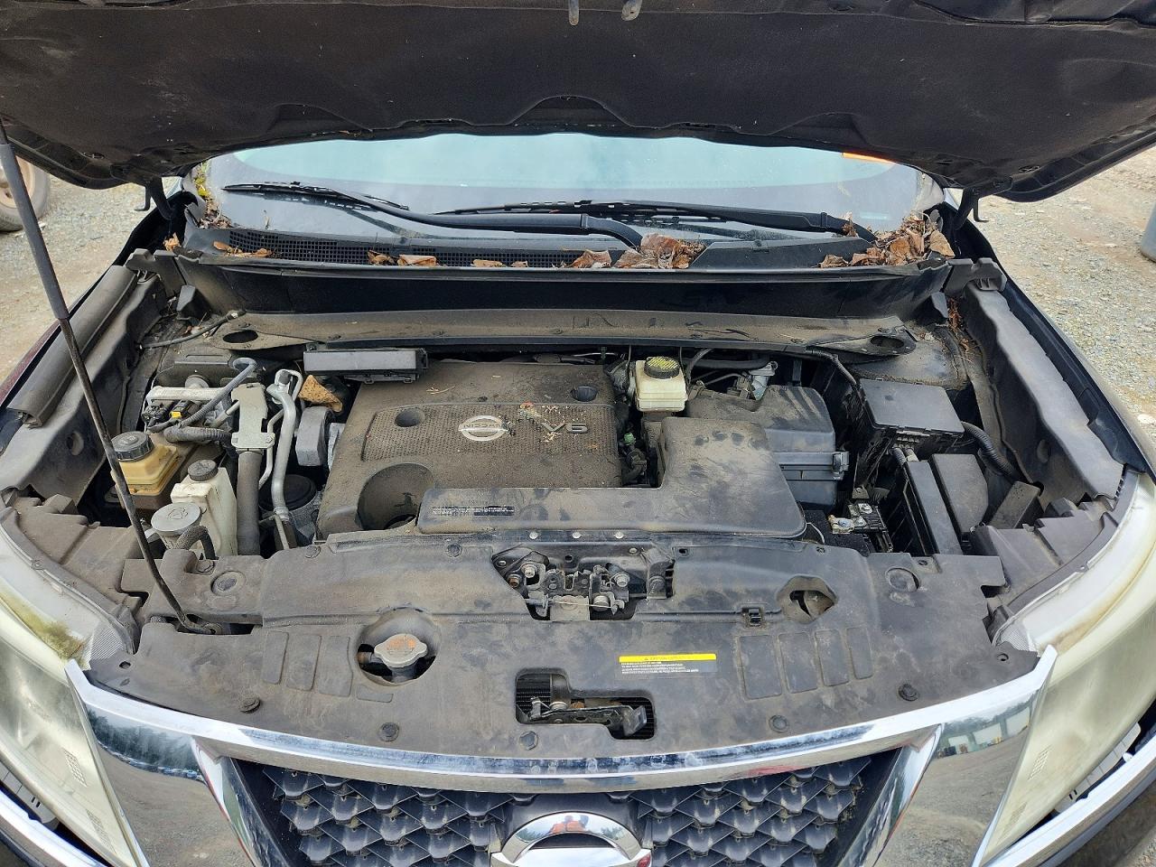 2014 Nissan Pathfinder s