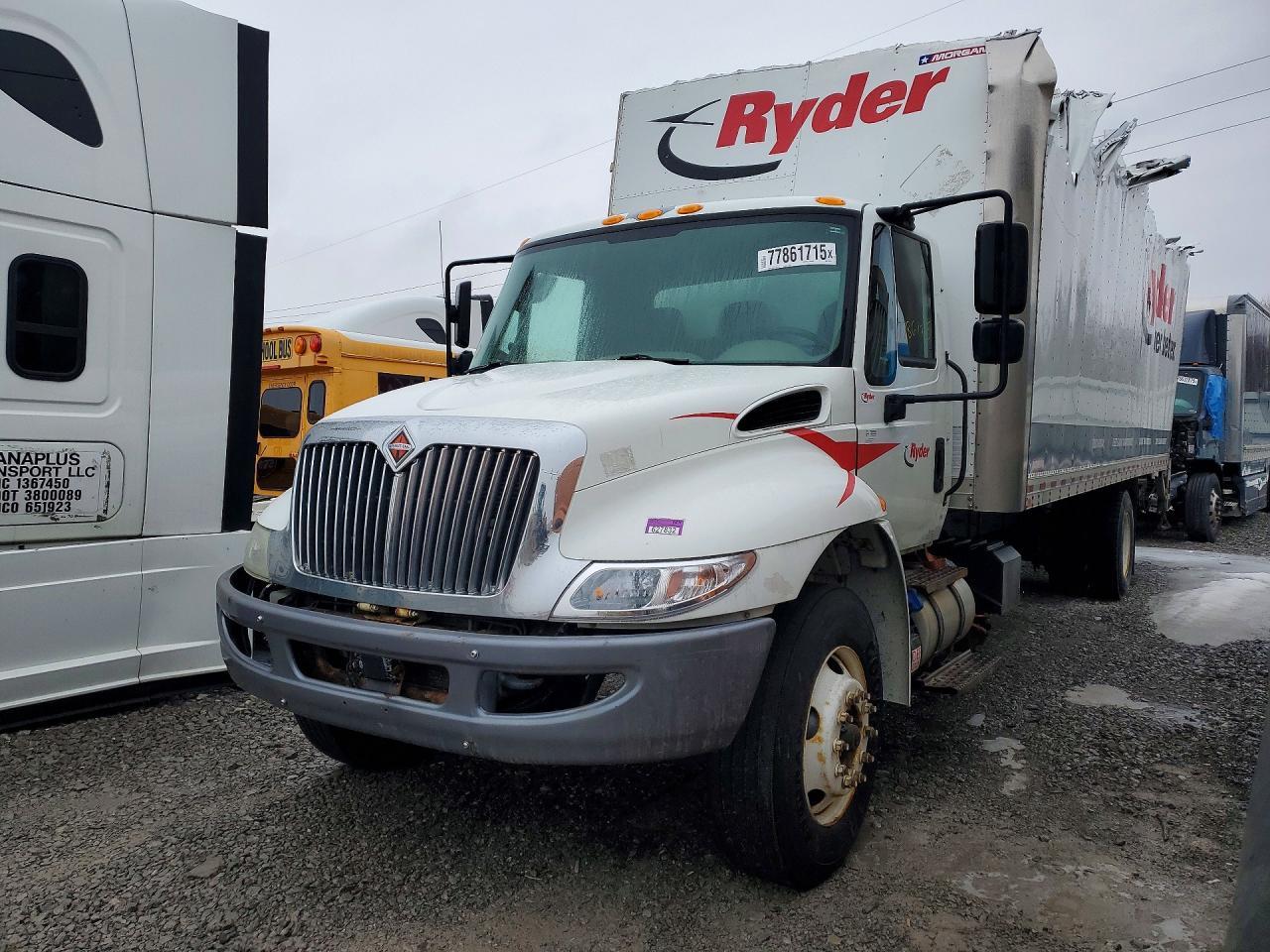 2019 International 4300 BOX Truck