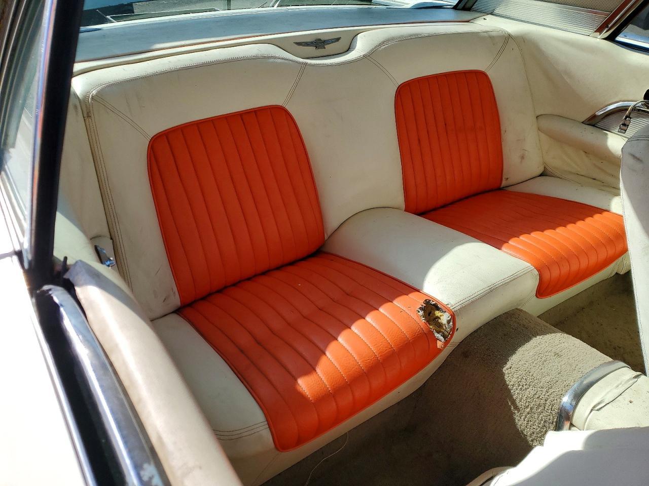 1962 Ford Thunderbird