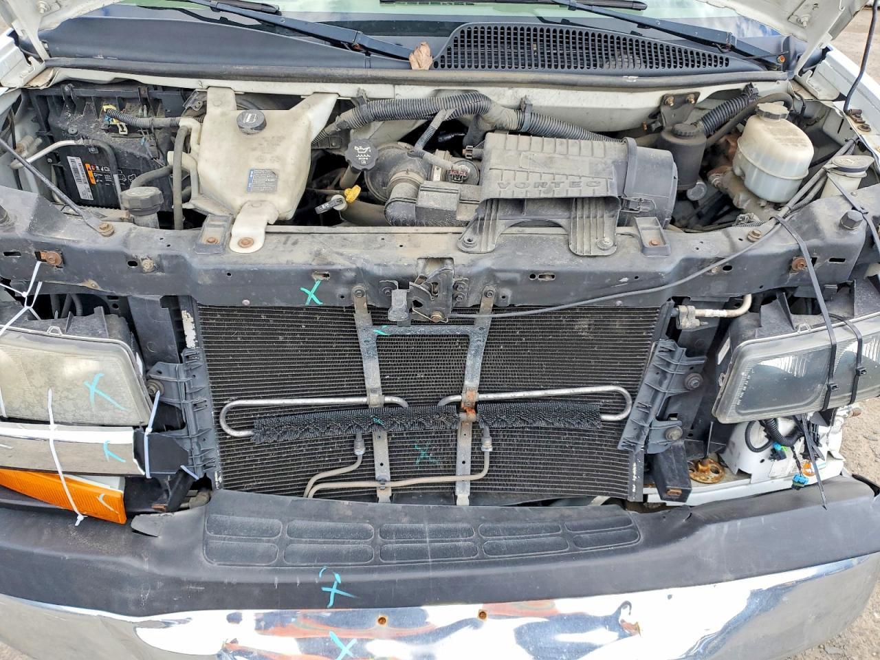 2012 Chev Rolet Express Utility / Service Truck