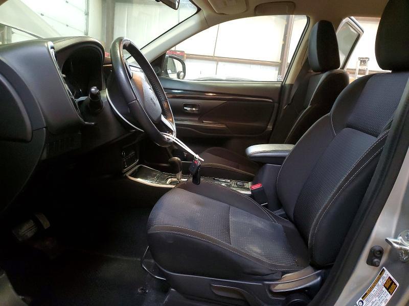 2019 Mitsubishi Outlander es