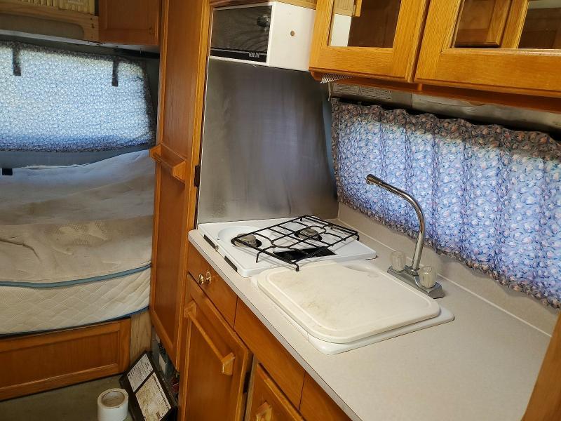 2000 Roadtrek Motorhomes Motorhome Chassis W16