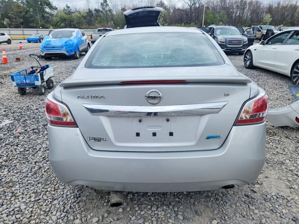 2014 Niss Altima 2.5 s