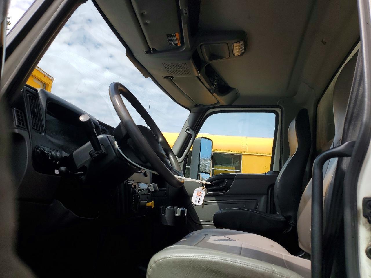 2020 International MV607 Refrigerated BOX Truck