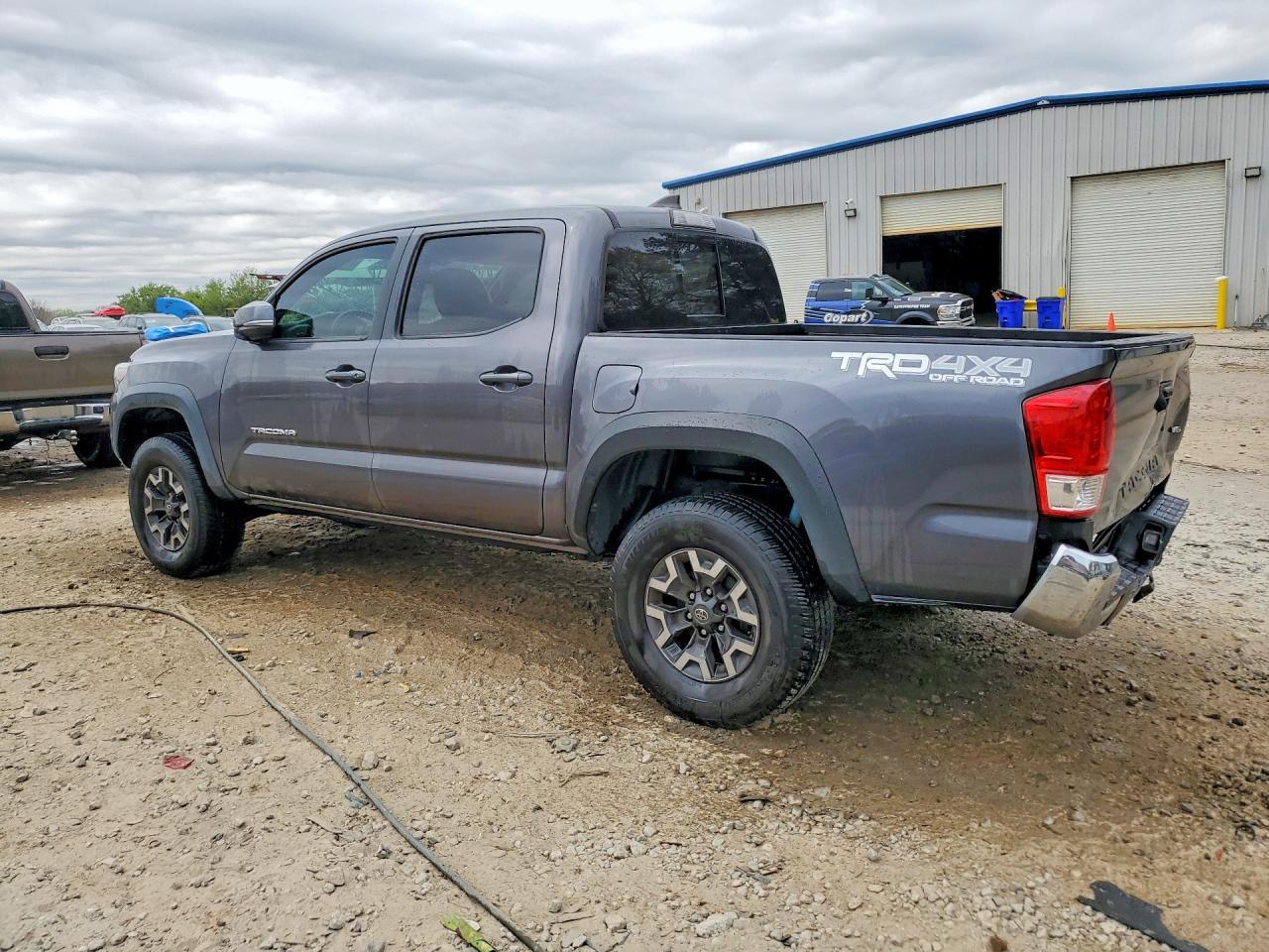 2017 Toyota Tacoma TRD OFF-Road