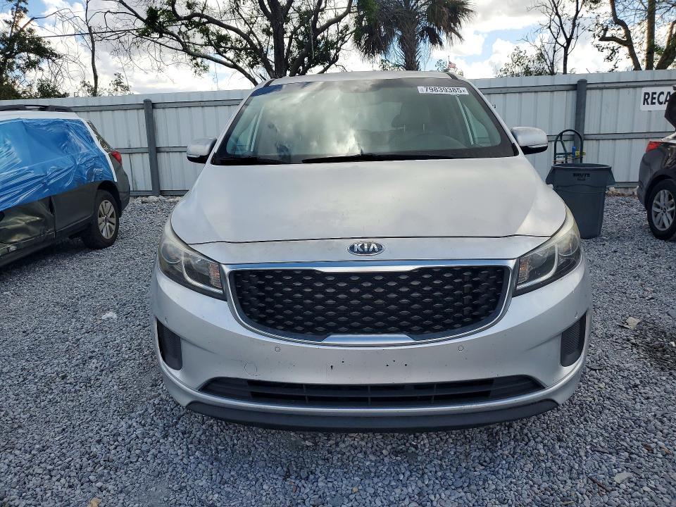 2017 KIA Sedona lx