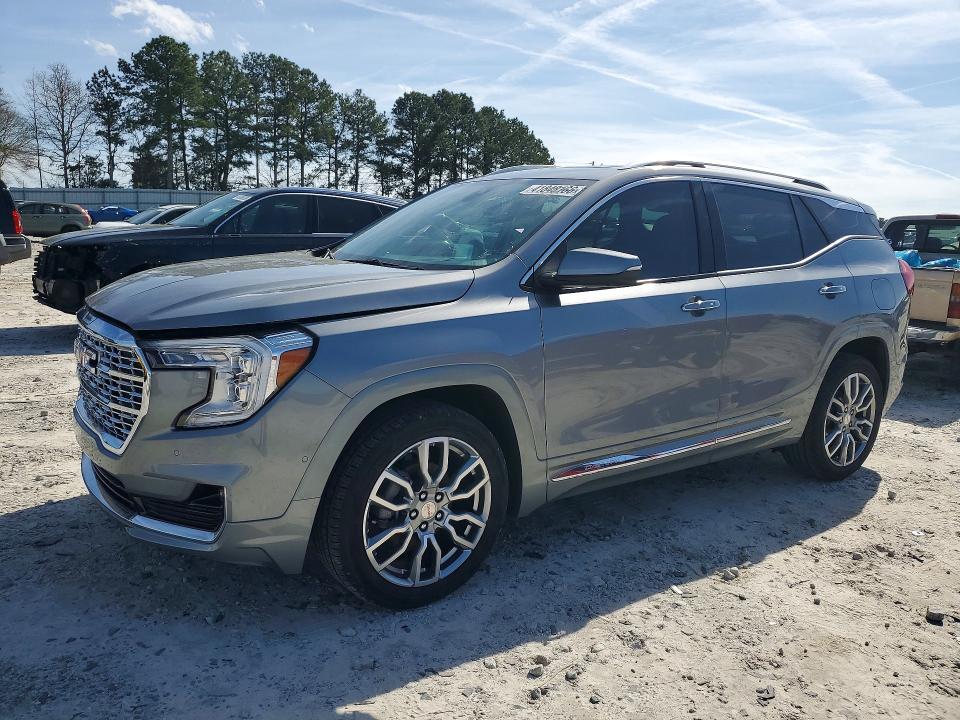 2024 GMC Terrain Denali