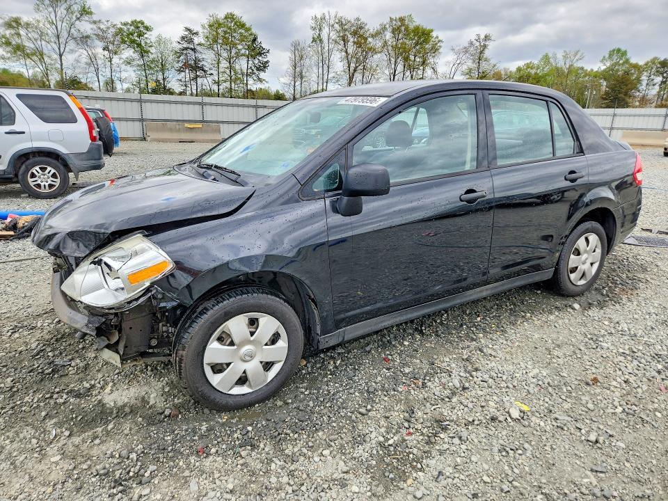 2011 Nissan Versa 1.6 Base
