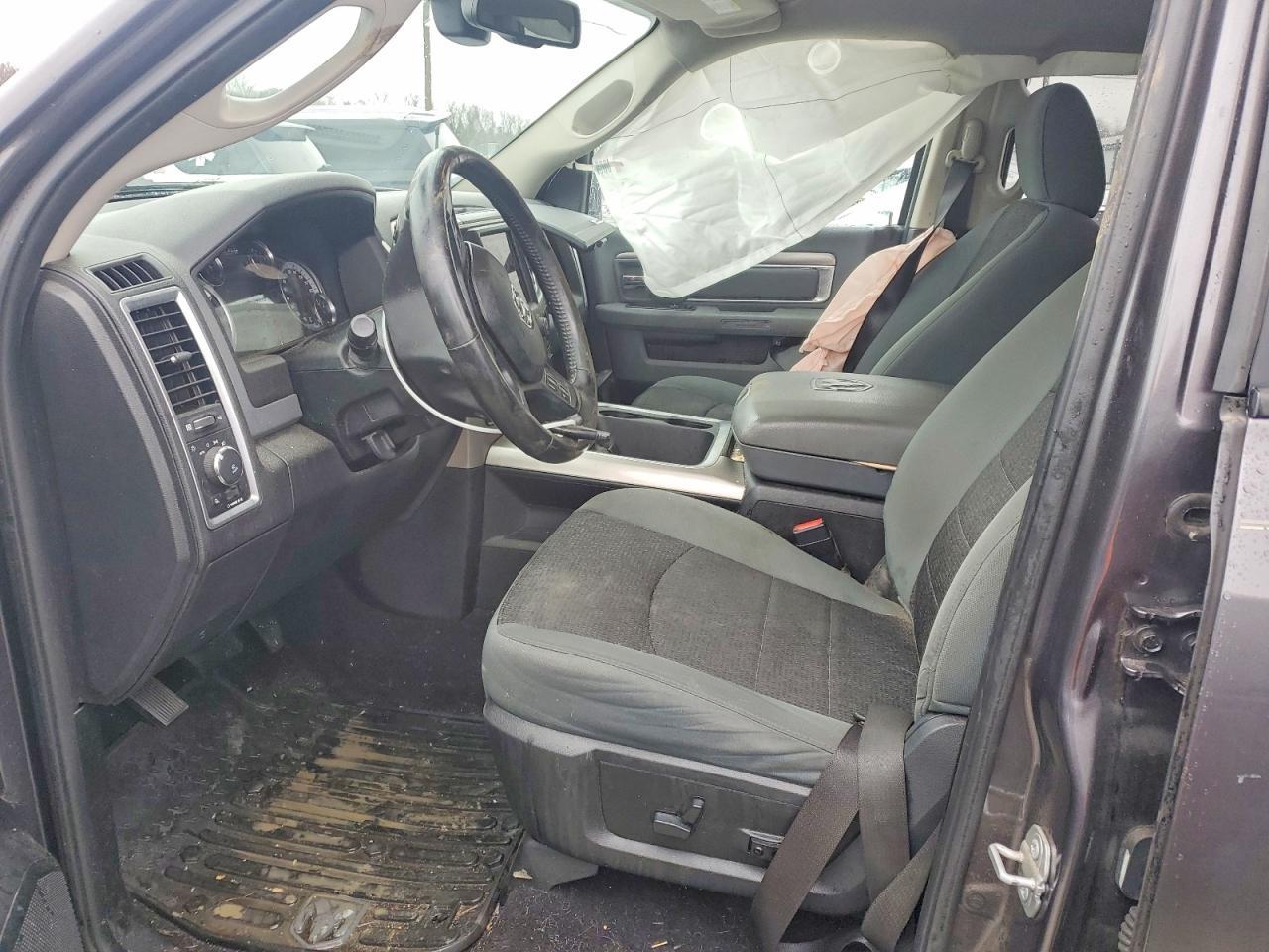 2018 Dodge RAM 1500 SLT