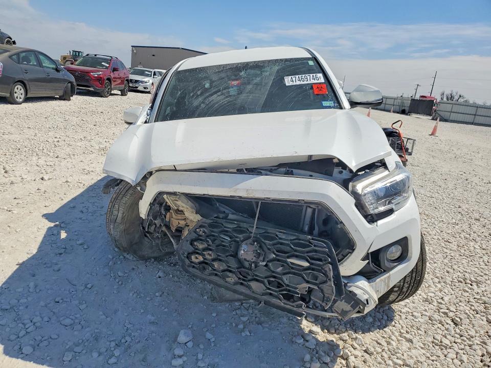 2022 Toyota Tacoma TRD OFF-Road