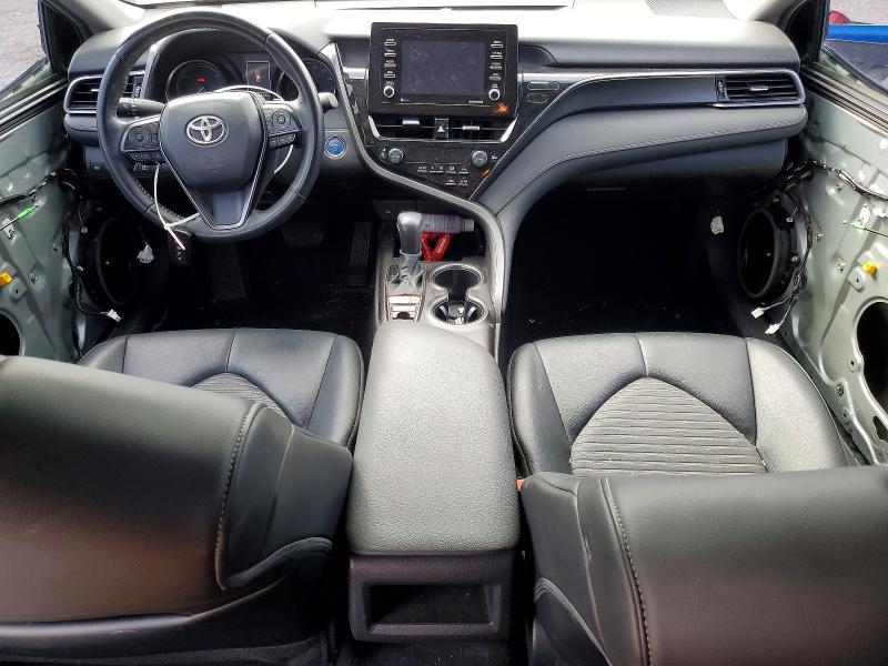 2022 Toyota Camry Hybrid se