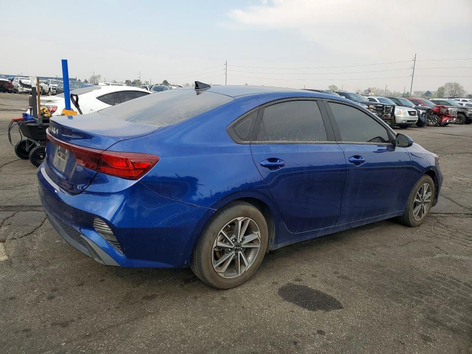 2022 KIA Forte lxs