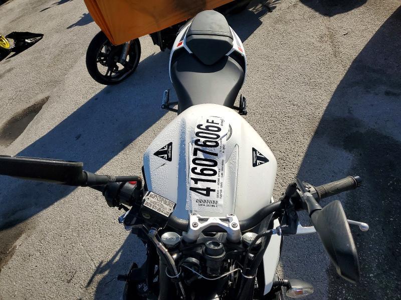 2024 Triumph Street Triple 765 R