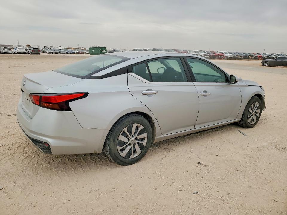 2021 Nissan Altima 2.5 s