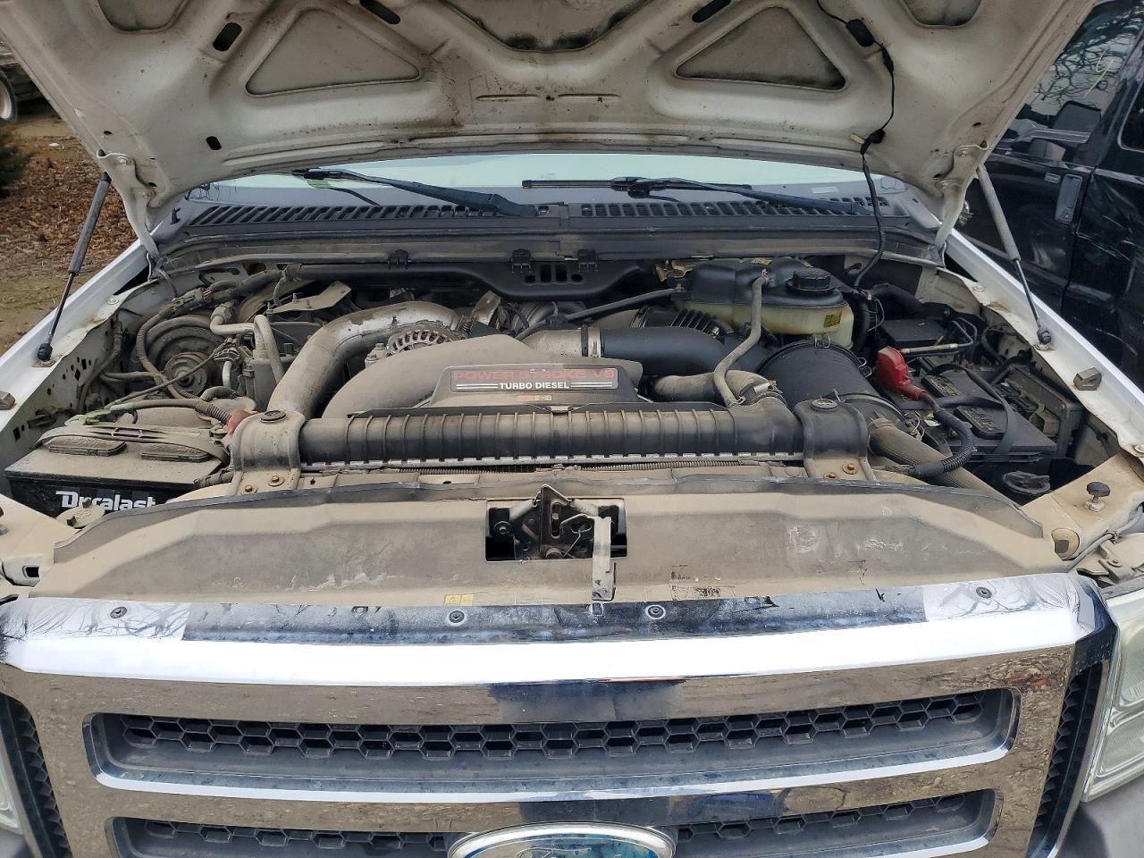 2005 Ford F450 Super Duty Flatbed Truck