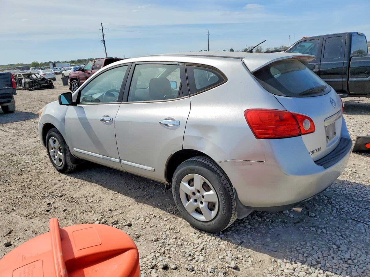 2011 Nissan Rogue s