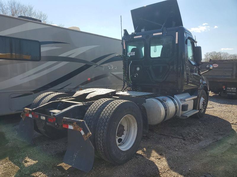 2022 Freigliner 2022 Freightliner Cascadia 126 Semi Truck