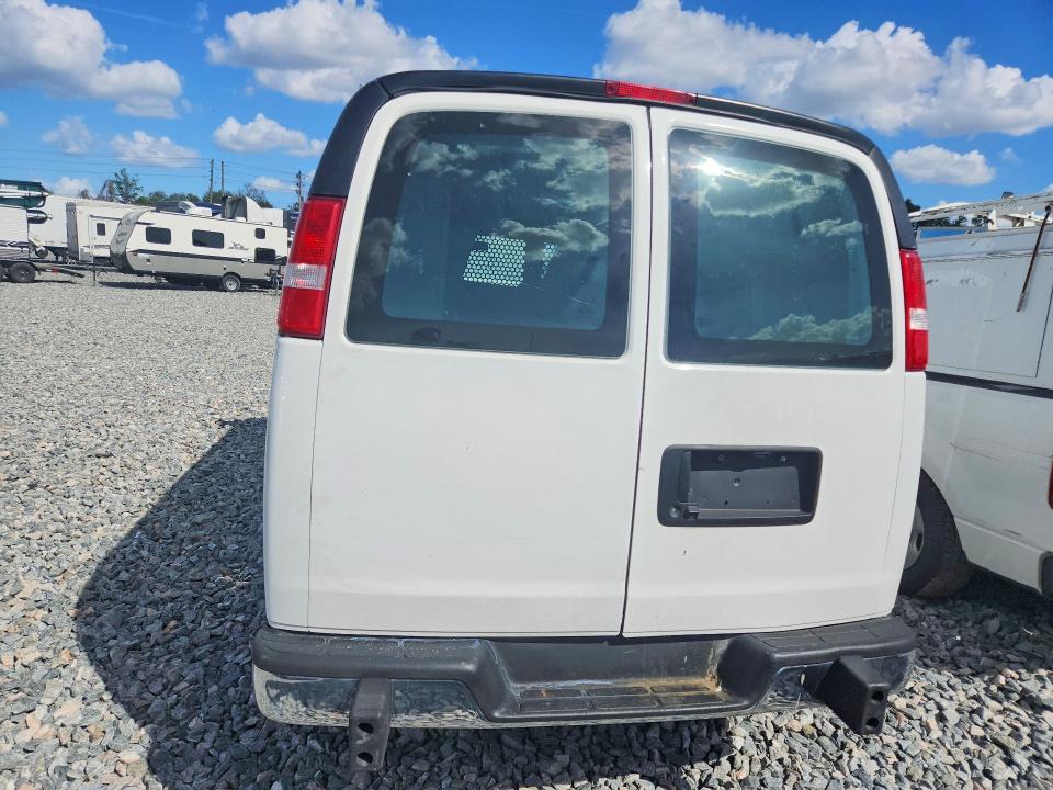 2023 Chevrolet Express G2500