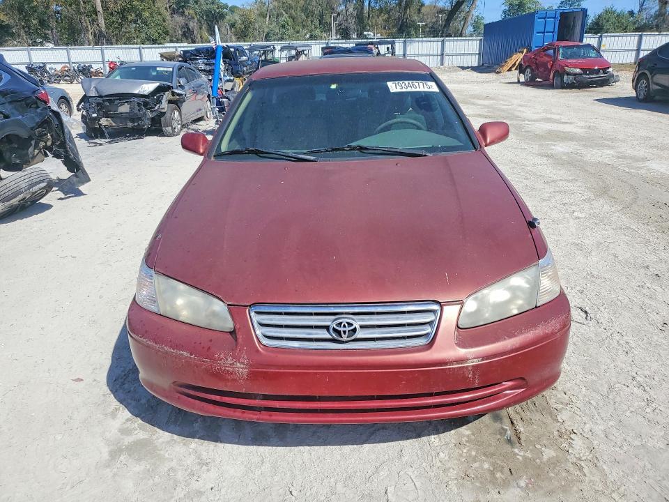 2000 Toyota Camry le