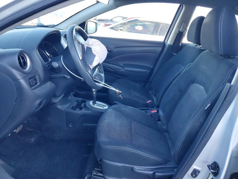 2018 Nissan Versa sv