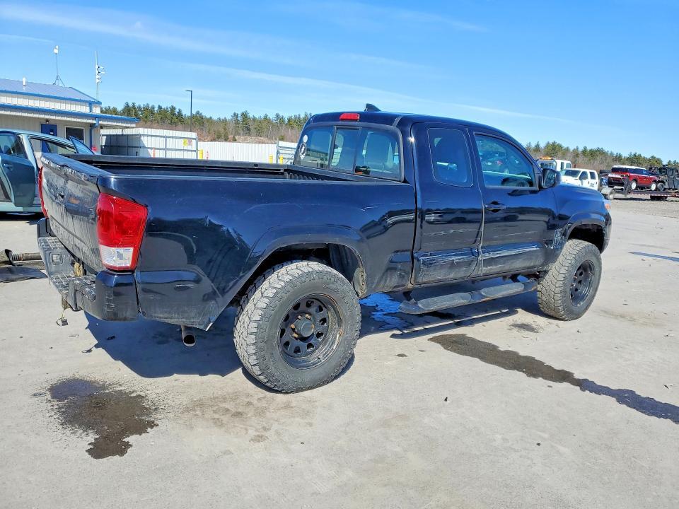 2017 Toyota Tacoma SR